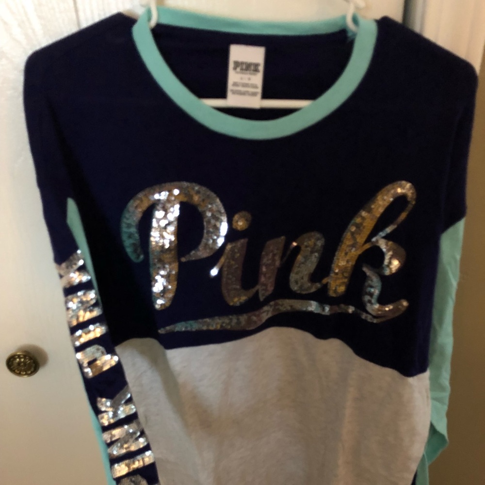 VS PINK Long Sleeve Top